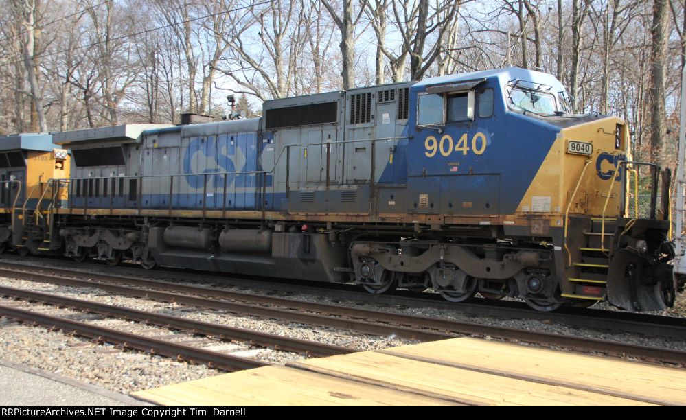 CSX 9040 on Q404